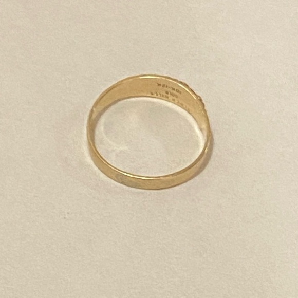 10K - 12K Black Hills Gold Pinky Ring - Good Vintage Condition. Authentic. - Picture 3 of 16